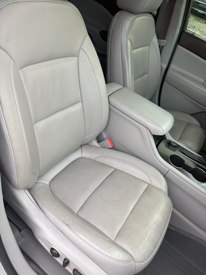 GMC Acadia AWD 4dr SLT w/SLT-1 2018