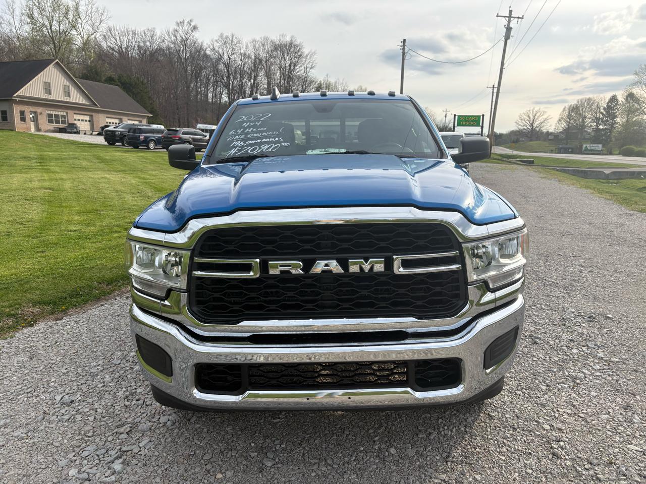RAM 2500 Tradesman 4x4 Crew Cab 6'4" Box 2022