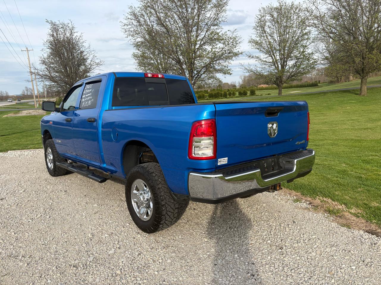 RAM 2500 Tradesman 4x4 Crew Cab 6'4" Box 2022