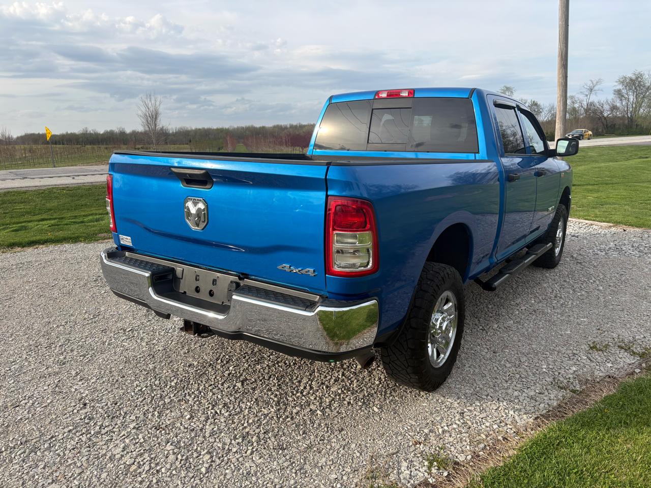 RAM 2500 Tradesman 4x4 Crew Cab 6'4" Box 2022