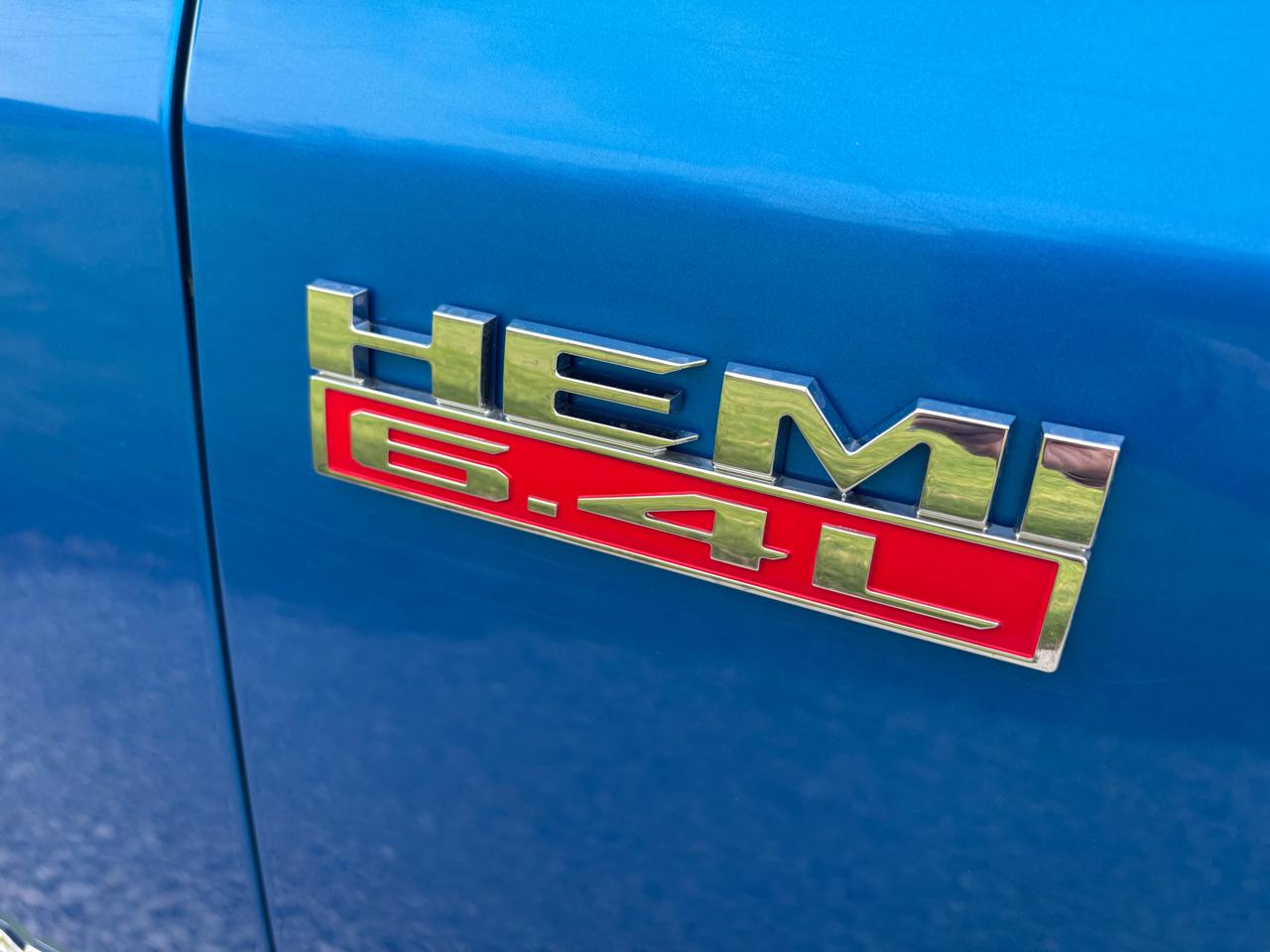 RAM 2500 Tradesman 4x4 Crew Cab 6'4" Box 2022