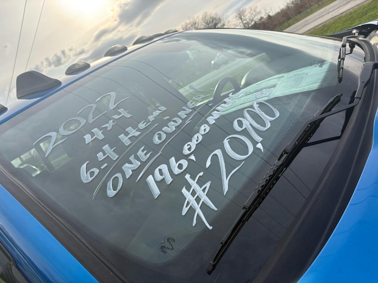 RAM 2500 Tradesman 4x4 Crew Cab 6'4" Box 2022