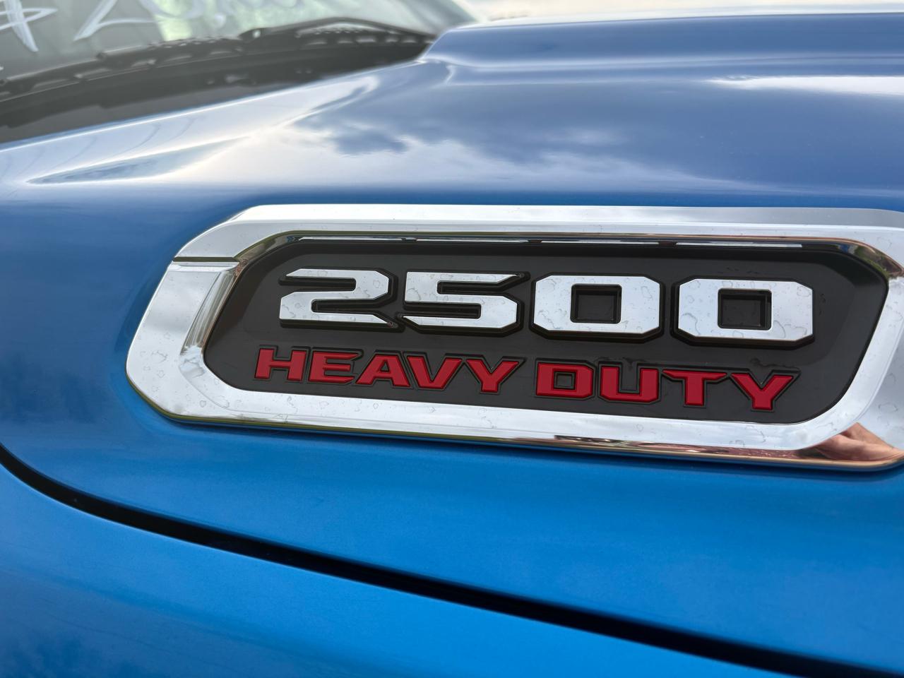 RAM 2500 Tradesman 4x4 Crew Cab 6'4" Box 2022