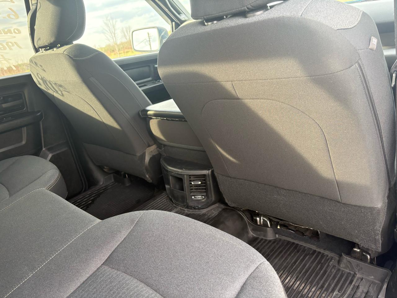 RAM 2500 Tradesman 4x4 Crew Cab 6'4" Box 2022