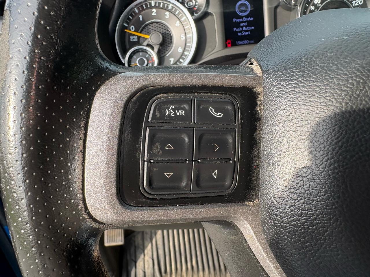 RAM 2500 Tradesman 4x4 Crew Cab 6'4" Box 2022