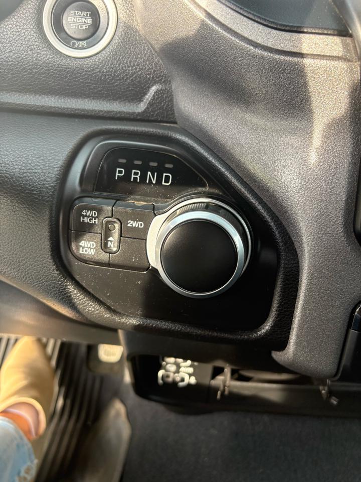 RAM 2500 Tradesman 4x4 Crew Cab 6'4" Box 2022