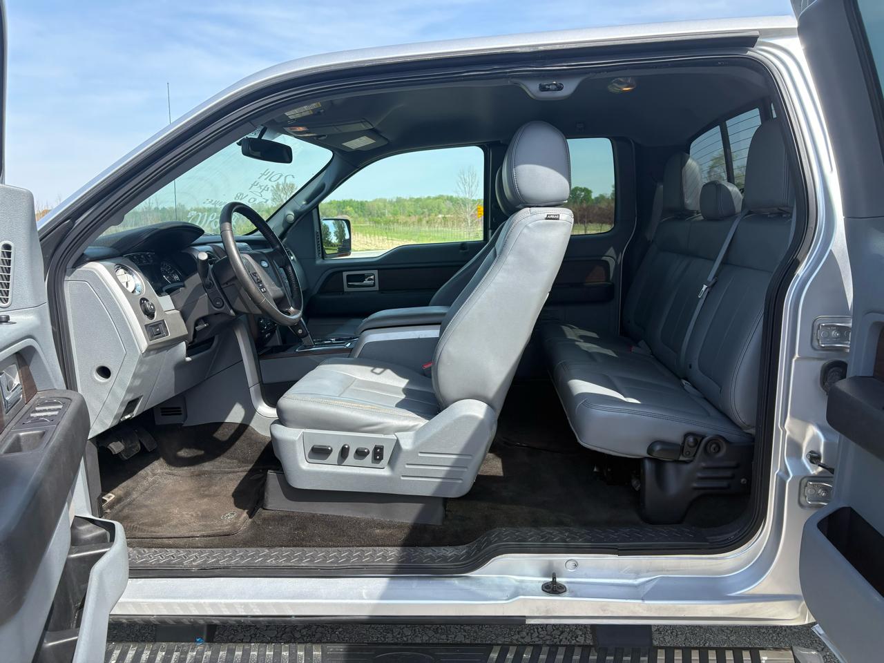 Ford F-150 4WD SuperCab 145" Lariat 2014