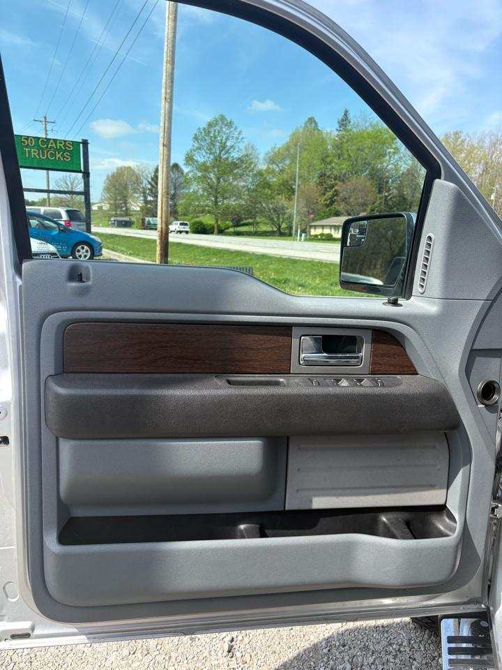 Ford F-150 4WD SuperCab 145" Lariat 2014