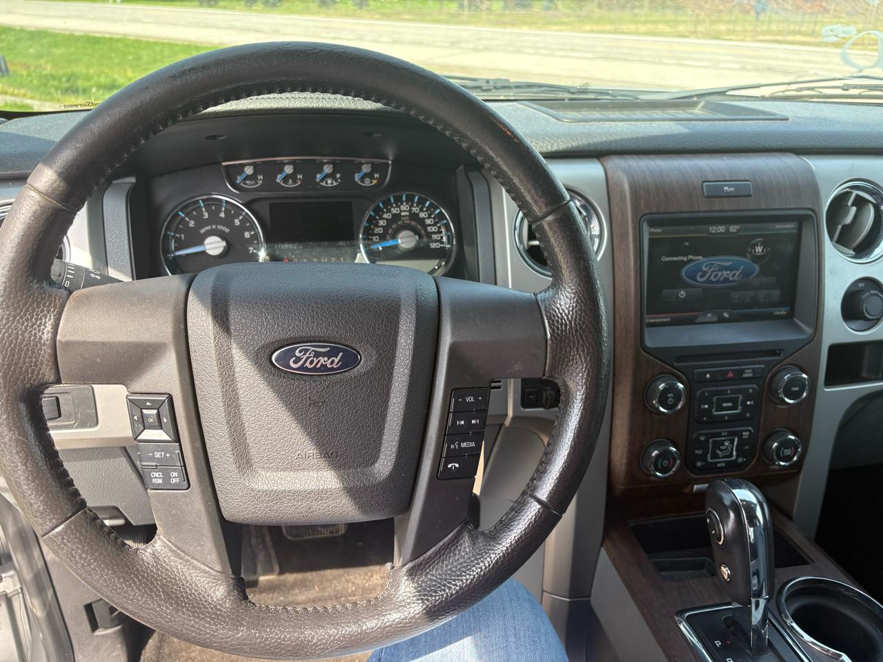 Ford F-150 4WD SuperCab 145" Lariat 2014