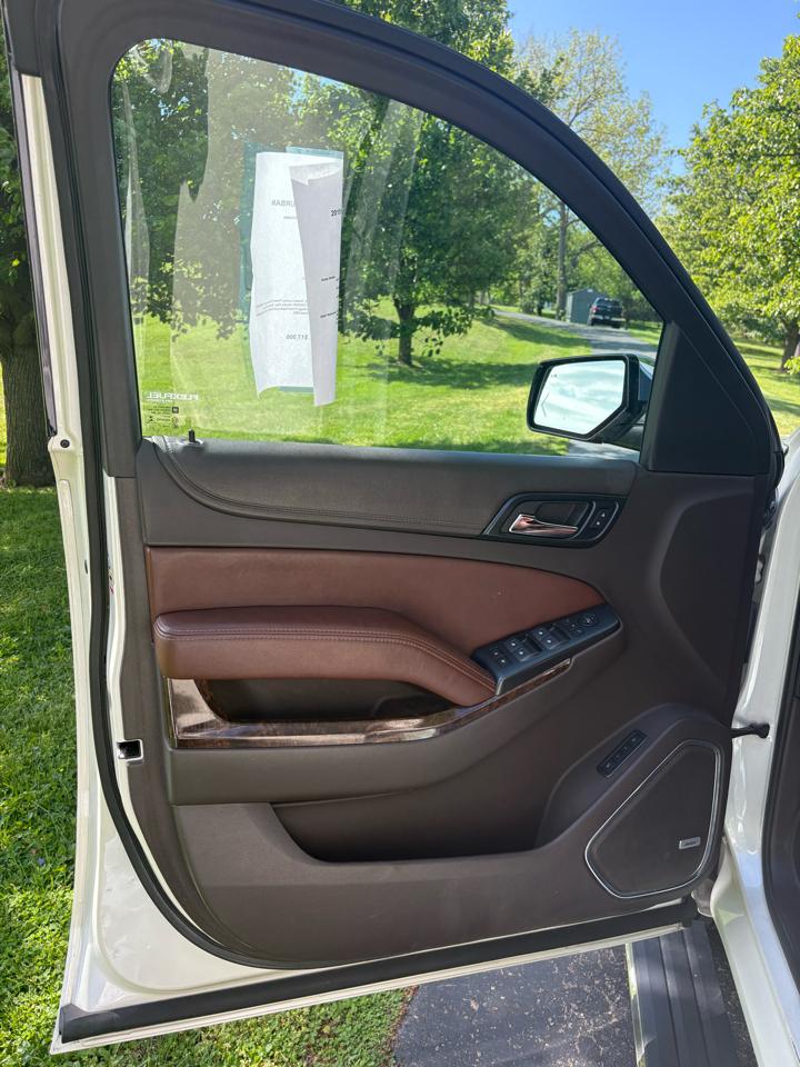 Chevrolet Suburban 4WD 4dr LTZ 2015