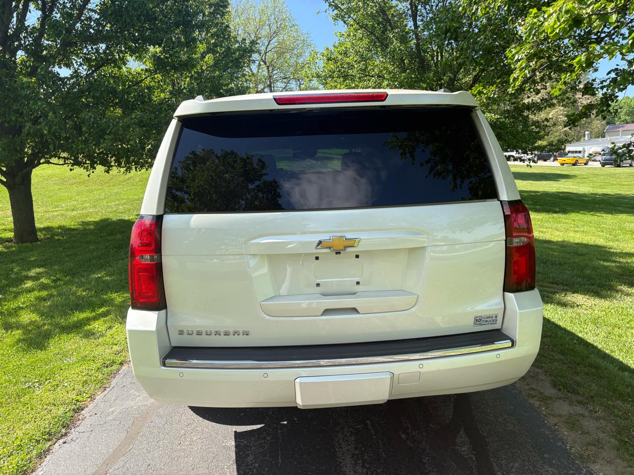 Chevrolet Suburban 4WD 4dr LTZ 2015