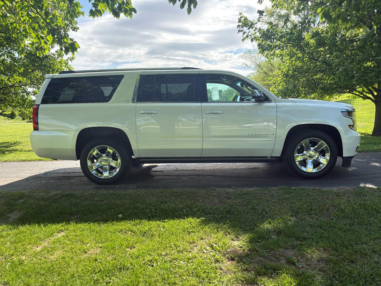 Chevrolet Suburban 4WD 4dr LTZ 2015