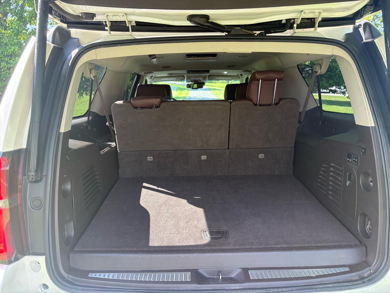 Chevrolet Suburban 4WD 4dr LTZ 2015
