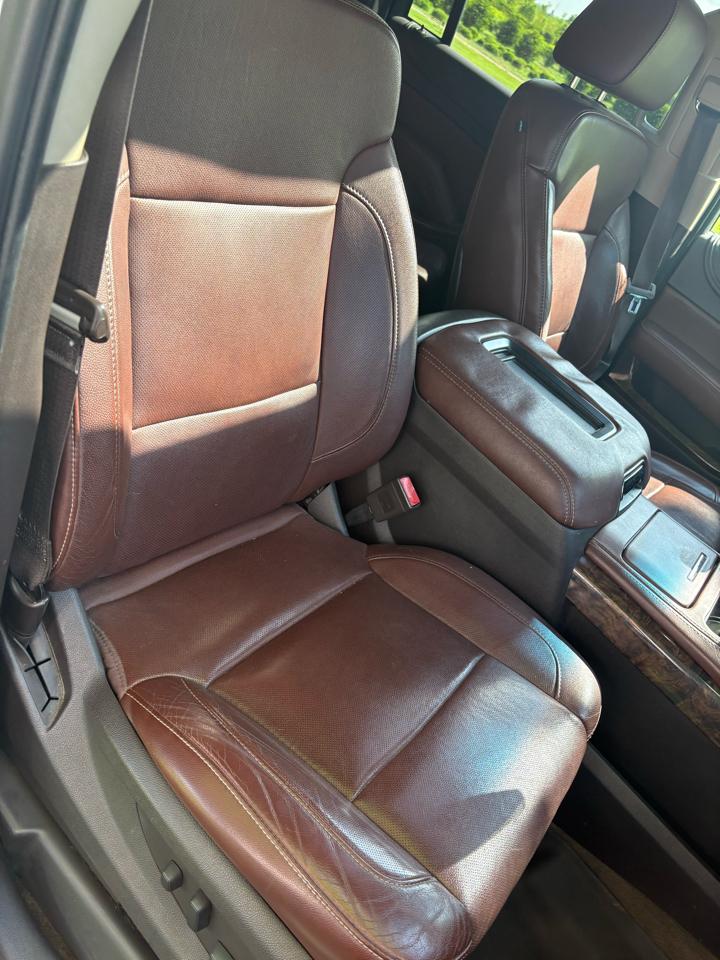 Chevrolet Suburban 4WD 4dr LTZ 2015