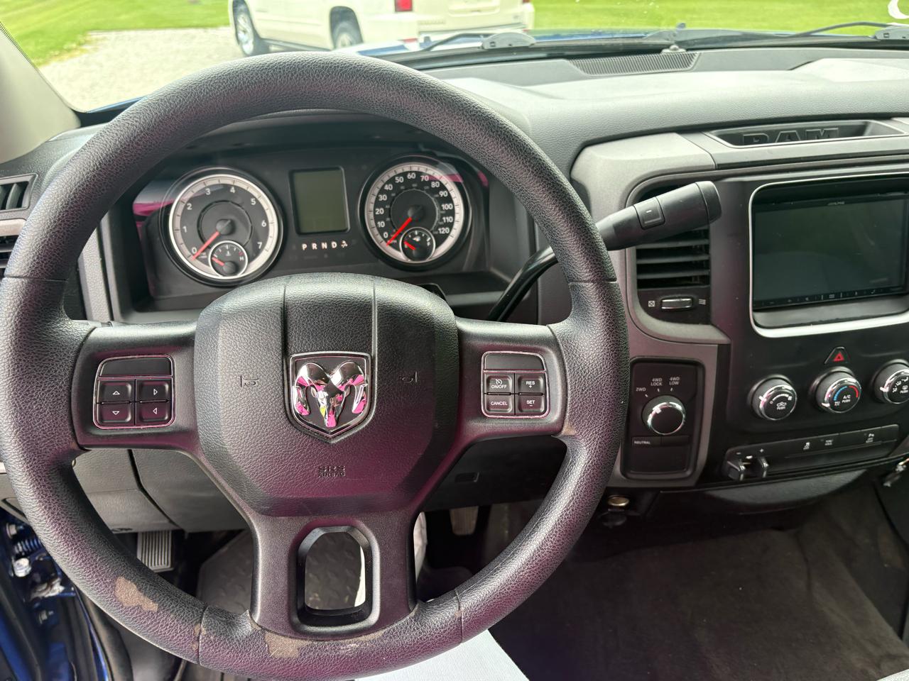 RAM 2500 4WD Crew Cab 149" Tradesman 2016