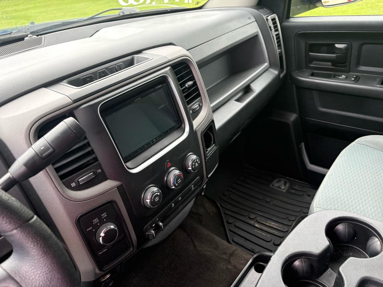 RAM 2500 4WD Crew Cab 149" Tradesman 2016