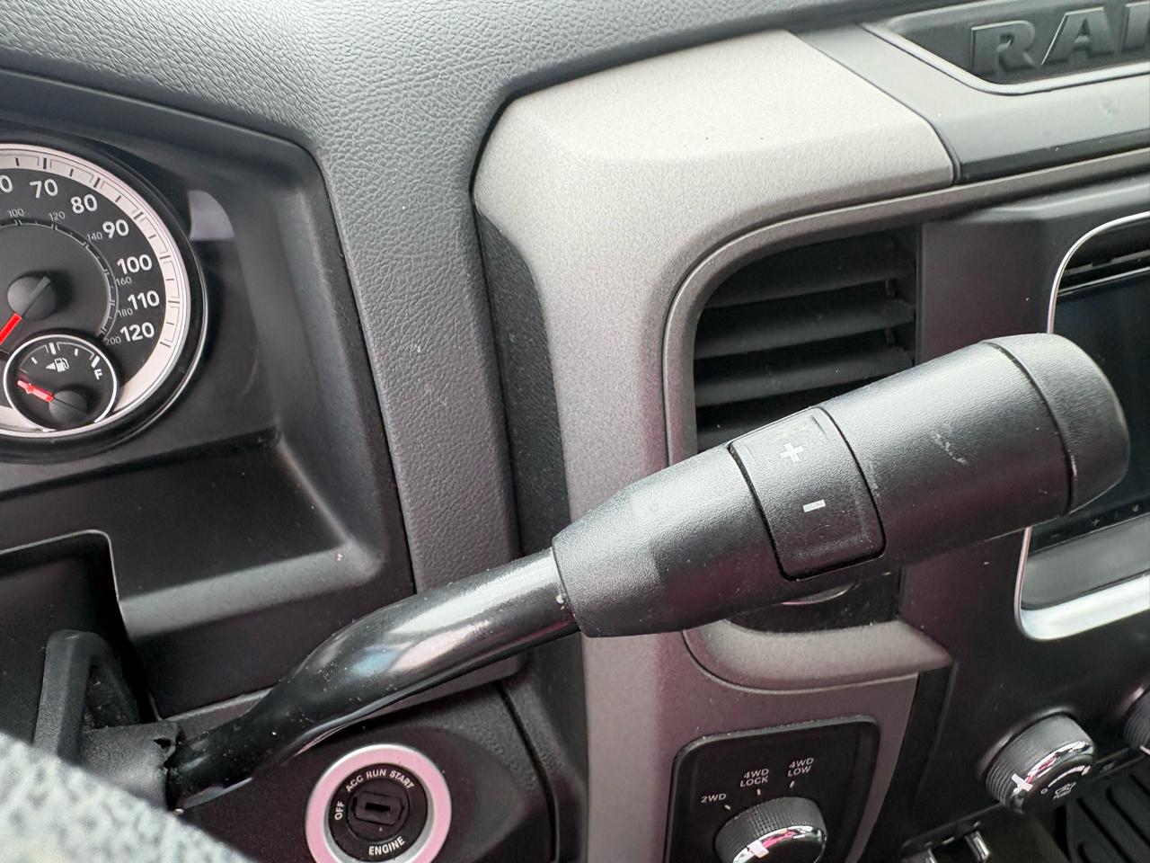 RAM 2500 4WD Crew Cab 149" Tradesman 2016