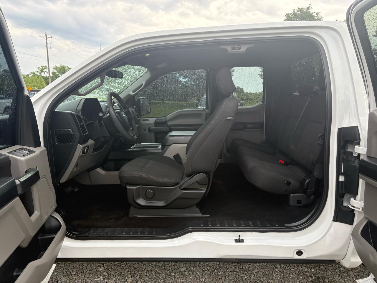 Ford F-150 STX SuperCab 4WD 2019