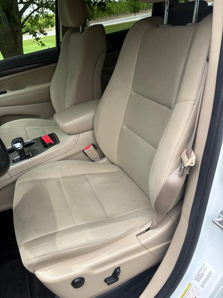 Jeep Grand Cherokee 4WD 4dr Laredo 2014