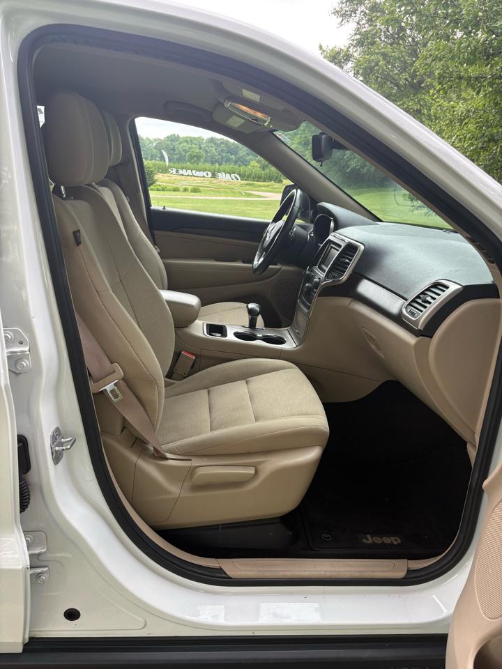Jeep Grand Cherokee 4WD 4dr Laredo 2014