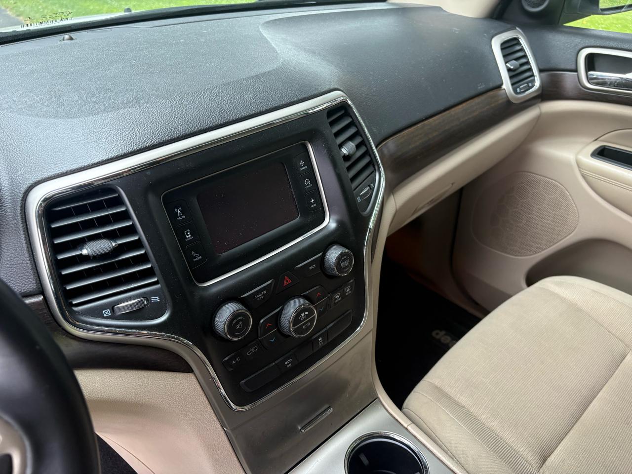 Jeep Grand Cherokee 4WD 4dr Laredo 2014