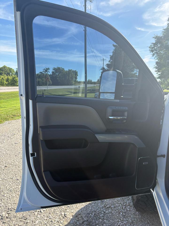 Chevrolet Silverado 2500HD 4WD Double Cab 144.2" LTZ 2015