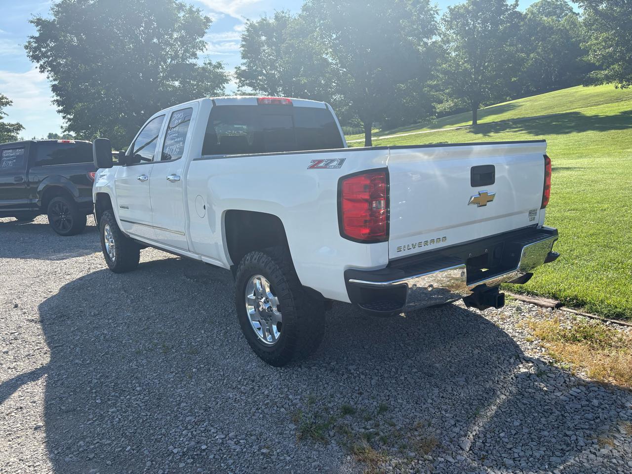 Chevrolet Silverado 2500HD 4WD Double Cab 144.2" LTZ 2015