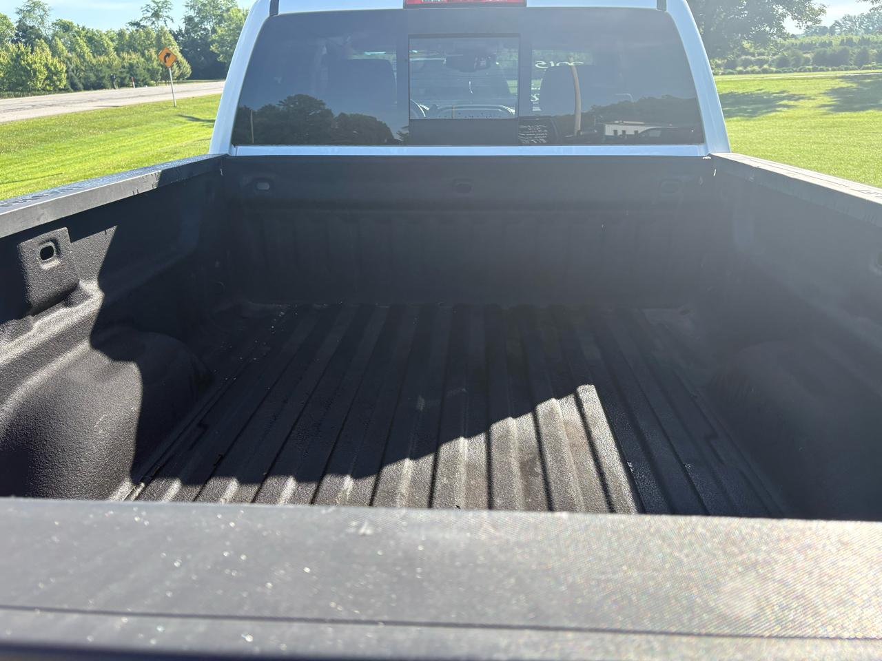 Chevrolet Silverado 2500HD 4WD Double Cab 144.2" LTZ 2015