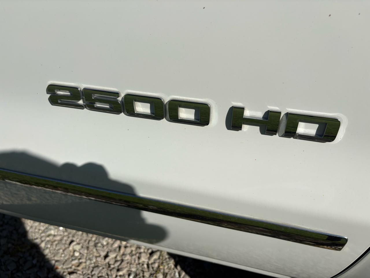 Chevrolet Silverado 2500HD 4WD Double Cab 144.2" LTZ 2015