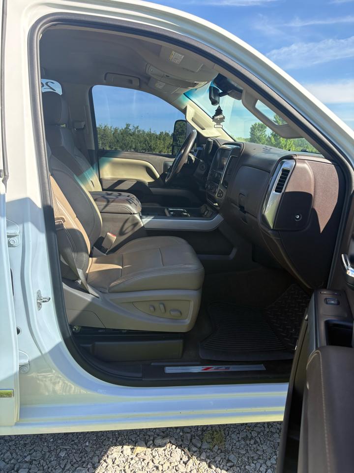 Chevrolet Silverado 2500HD 4WD Double Cab 144.2" LTZ 2015
