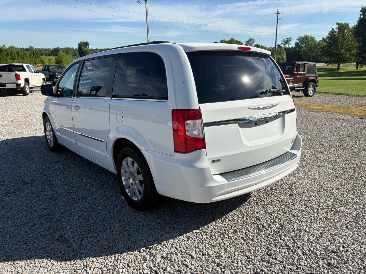 Chrysler Town & Country 4dr Wgn Touring 2016