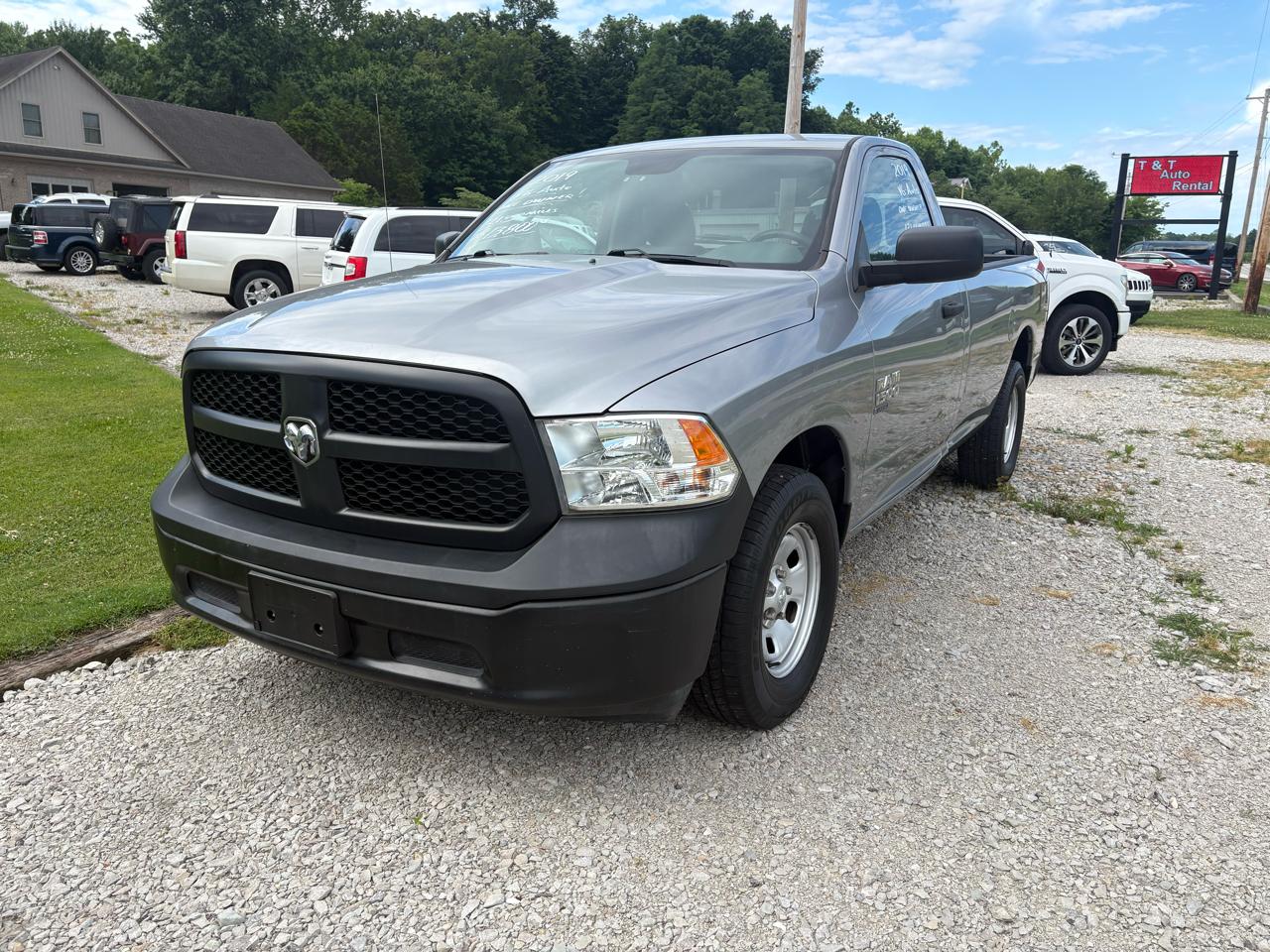 RAM 1500 Classic Tradesman 4x2 Reg Cab 8' Box 2019