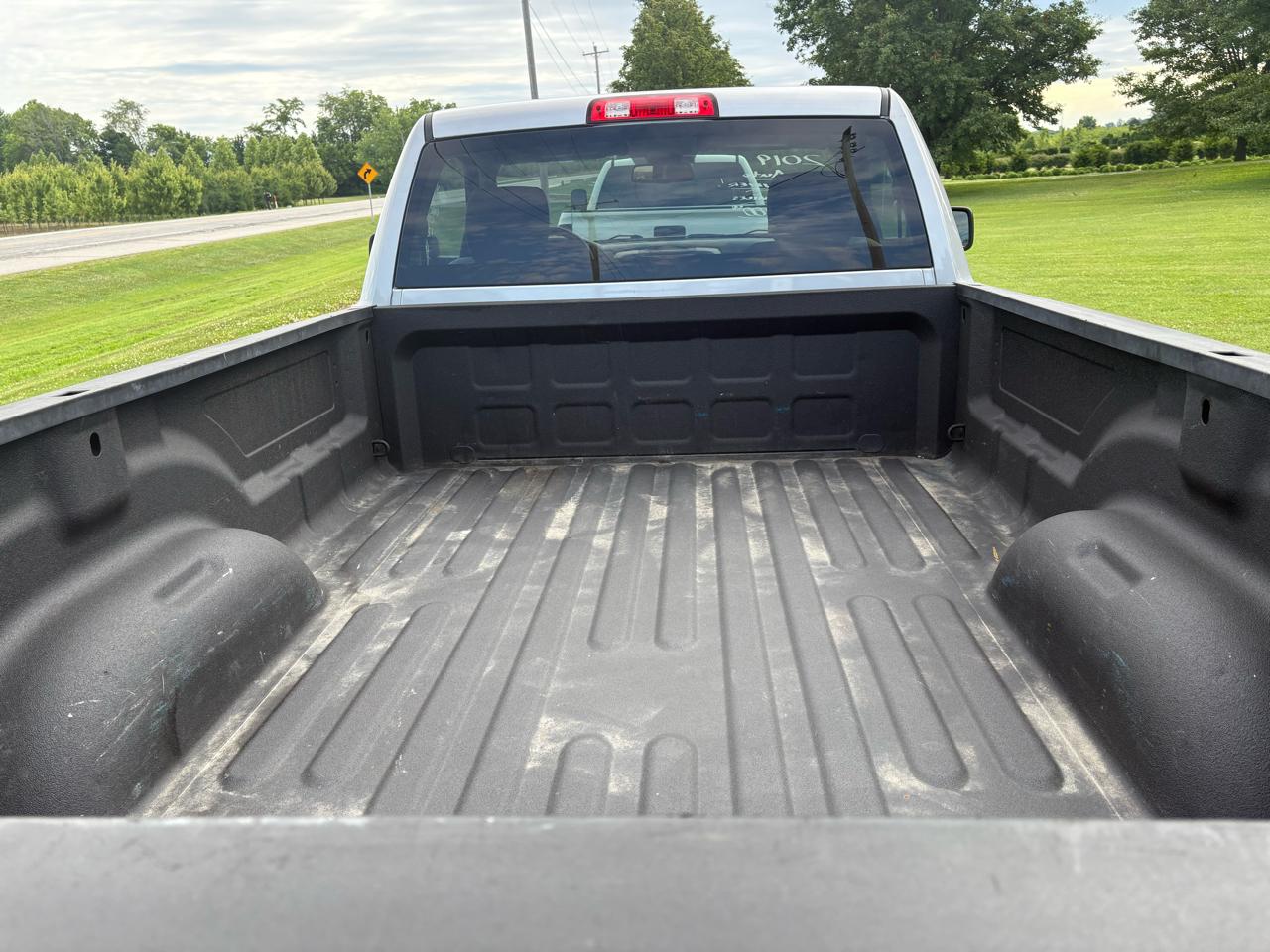RAM 1500 Classic Tradesman 4x2 Reg Cab 8' Box 2019