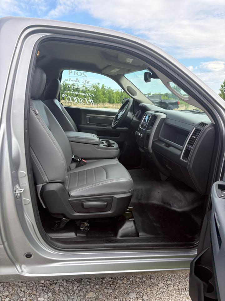 RAM 1500 Classic Tradesman 4x2 Reg Cab 8' Box 2019