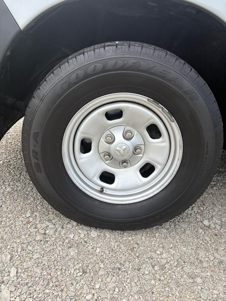 RAM 1500 Classic Tradesman 4x2 Reg Cab 8' Box 2019