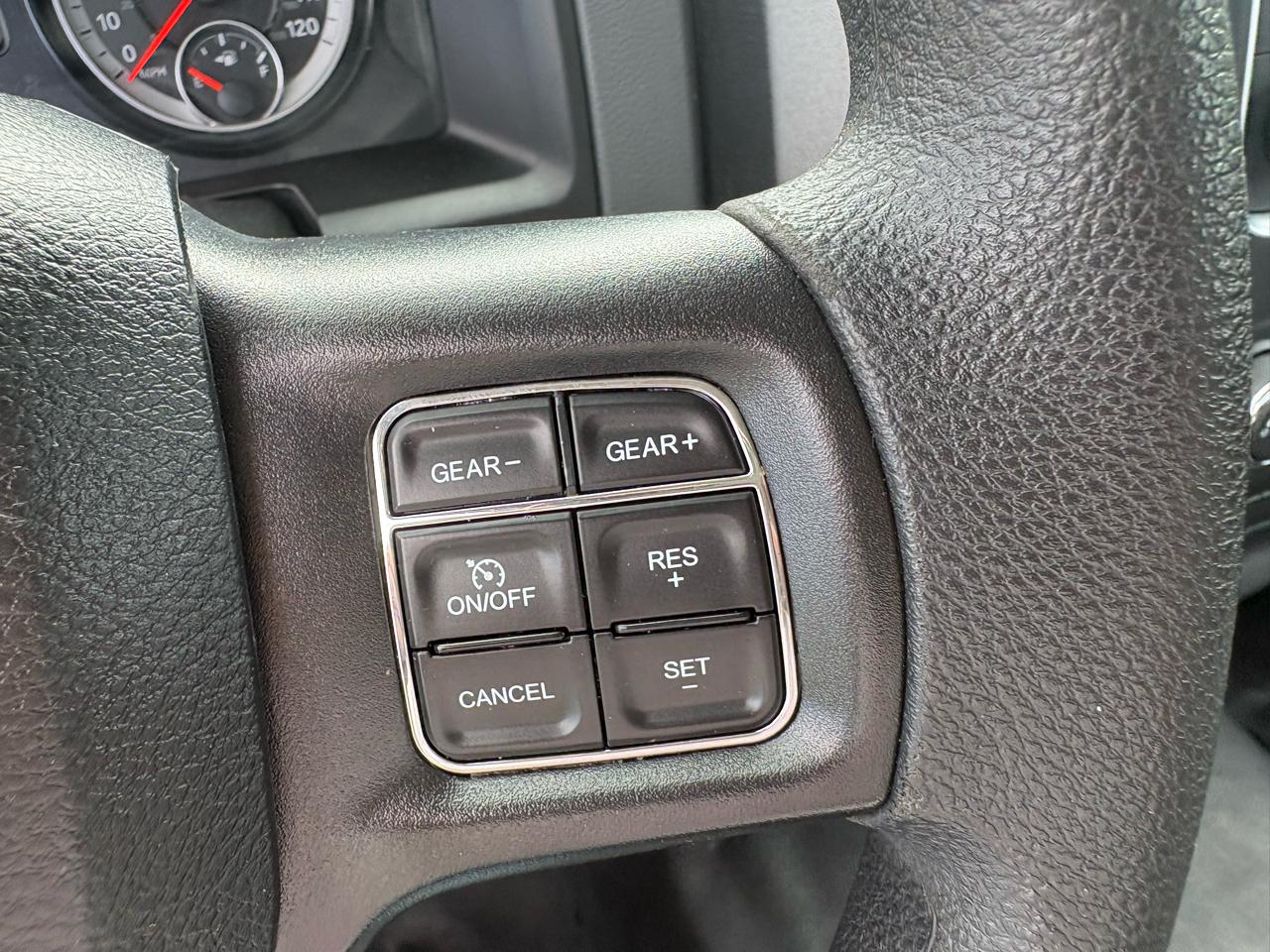 RAM 1500 Classic Tradesman 4x2 Reg Cab 8' Box 2019