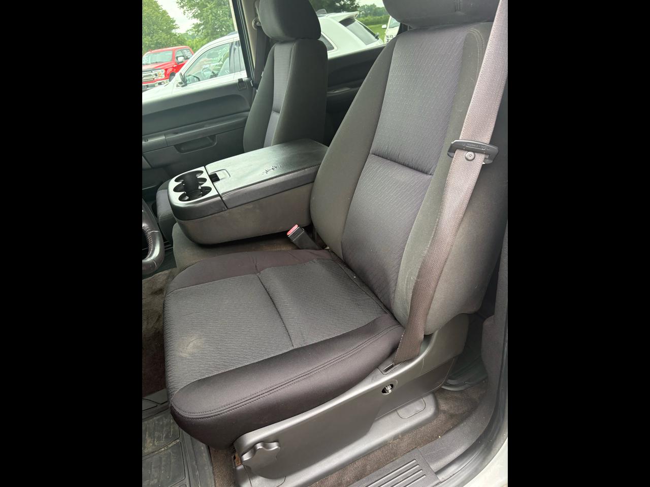 2010 Chevrolet Silverado 1500 4WD Crew Cab 143.5" LT