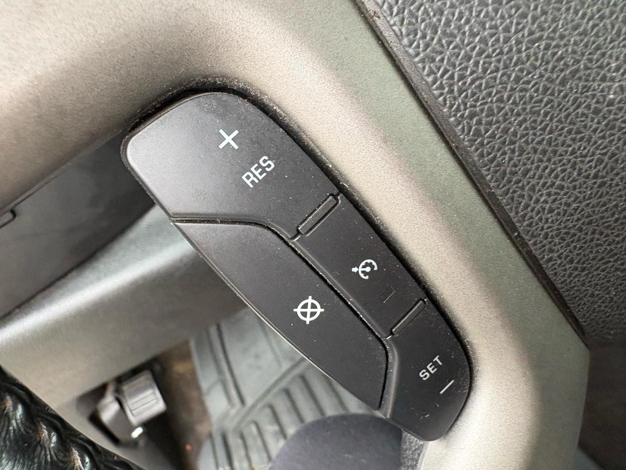 Chevrolet Silverado 1500 4WD Crew Cab 143.5" LT 2010