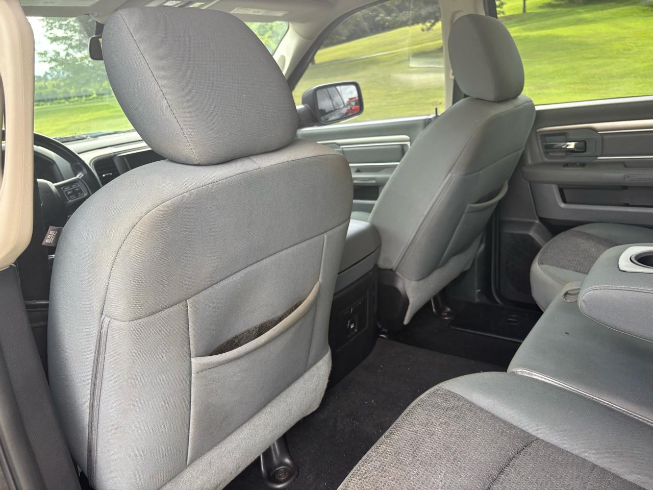 RAM 1500 4WD Crew Cab 140.5" Big Horn 2014