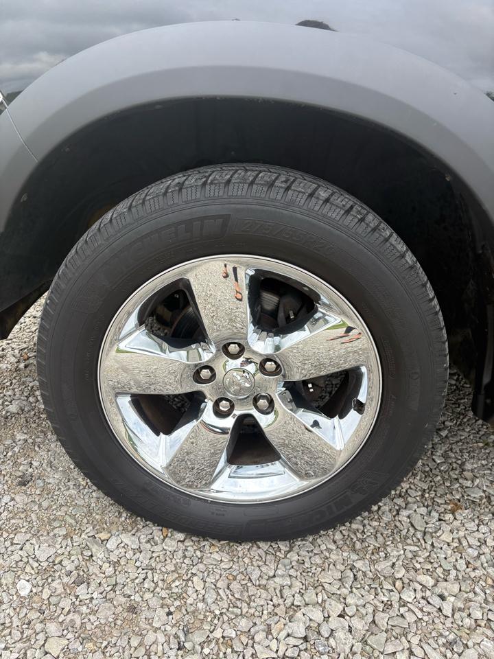 RAM 1500 4WD Crew Cab 140.5" Big Horn 2014