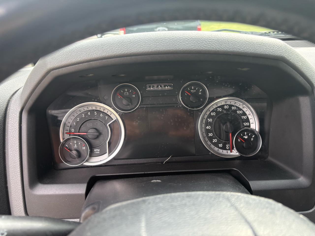 RAM 1500 4WD Crew Cab 140.5" Big Horn 2014
