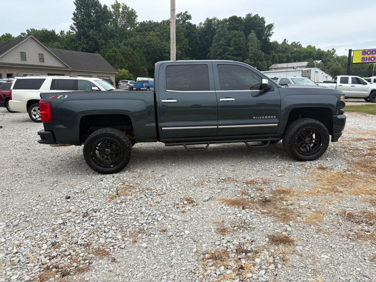 Chevrolet Silverado 1500 4WD Crew Cab 143.5" LTZ w/2LZ 2018