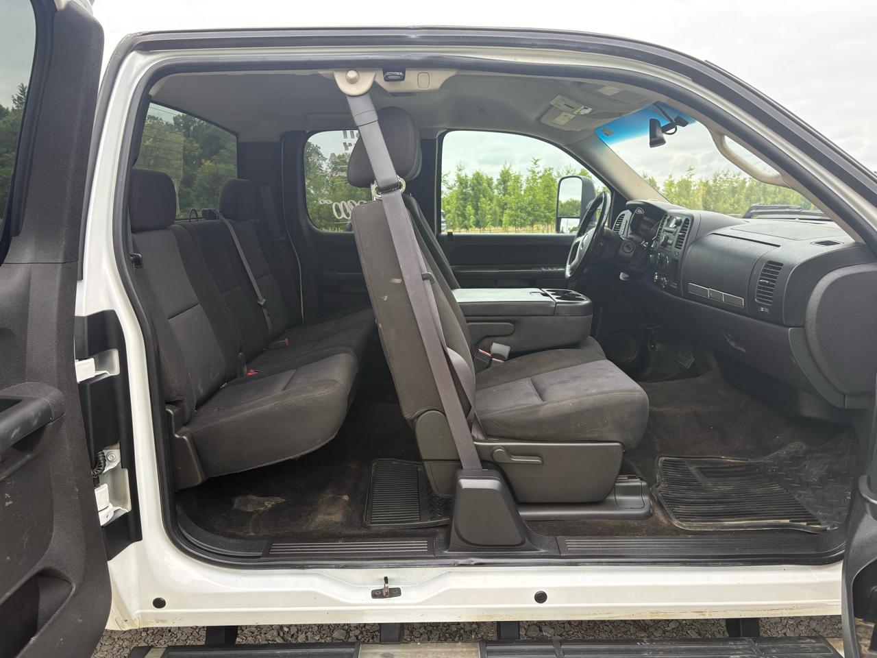 GMC Sierra 2500HD 4WD Ext Cab 144.2" SLE 2011