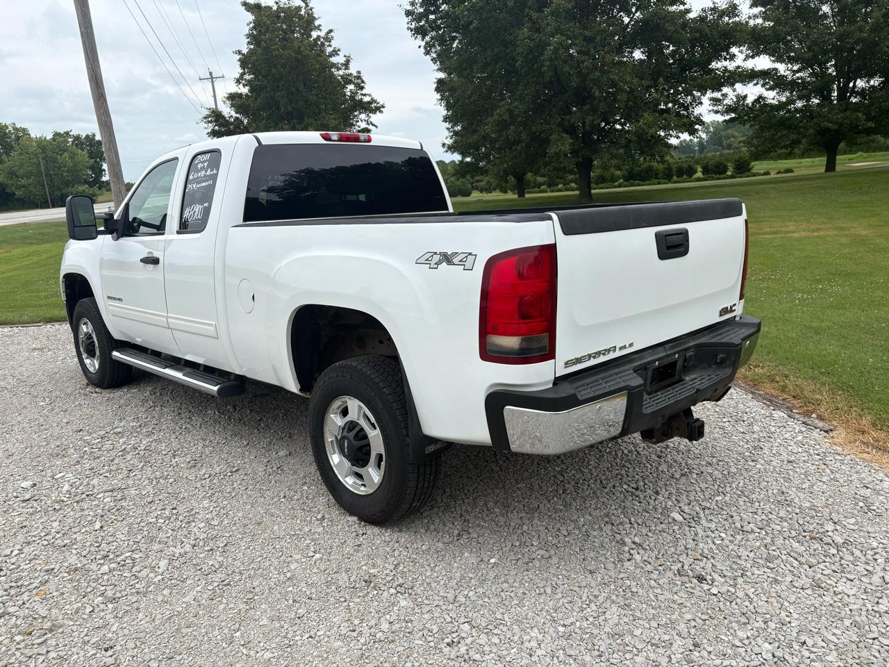 GMC Sierra 2500HD 4WD Ext Cab 144.2" SLE 2011