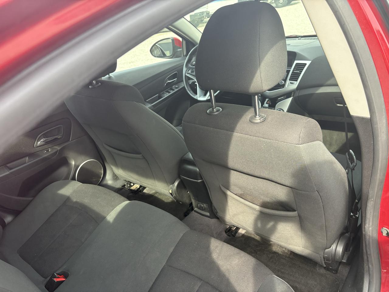Chevrolet Cruze 4dr Sdn ECO w/1XF 2011
