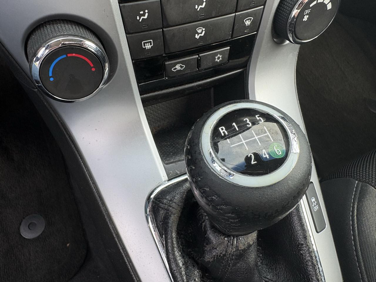 Chevrolet Cruze 4dr Sdn ECO w/1XF 2011
