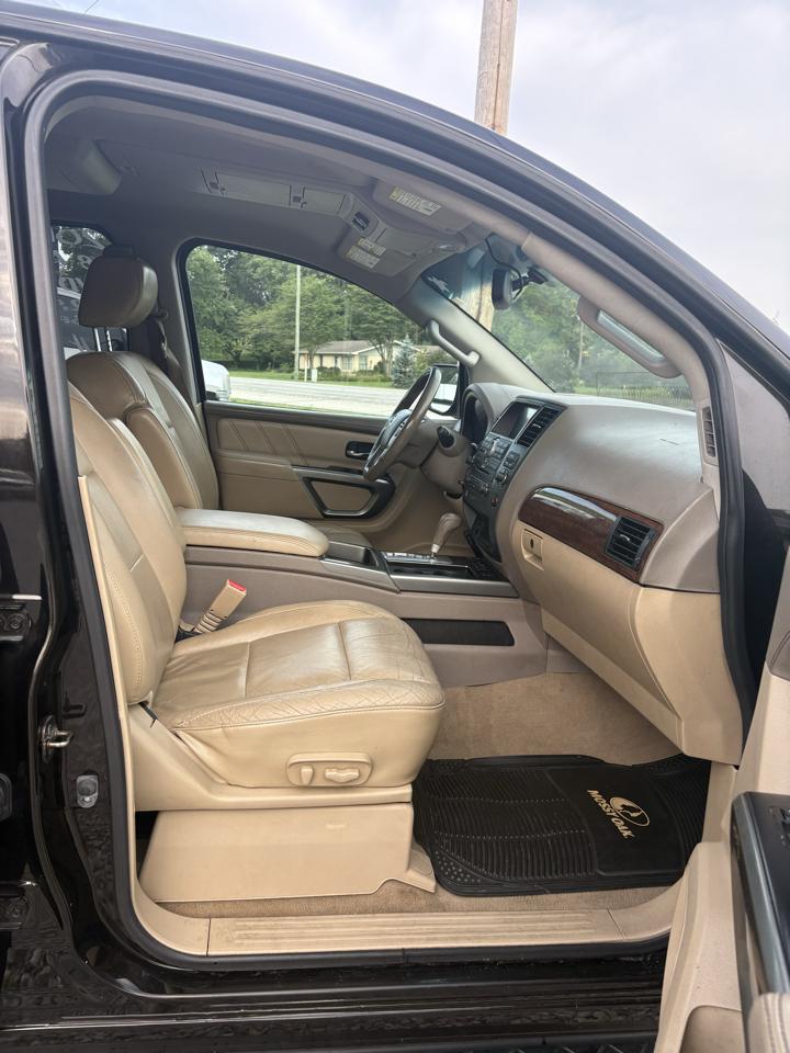 Nissan Armada 4WD 4dr Platinum 2015