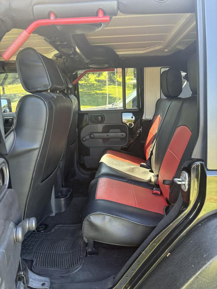 Jeep Wrangler 4WD 4dr Unlimited X 2008