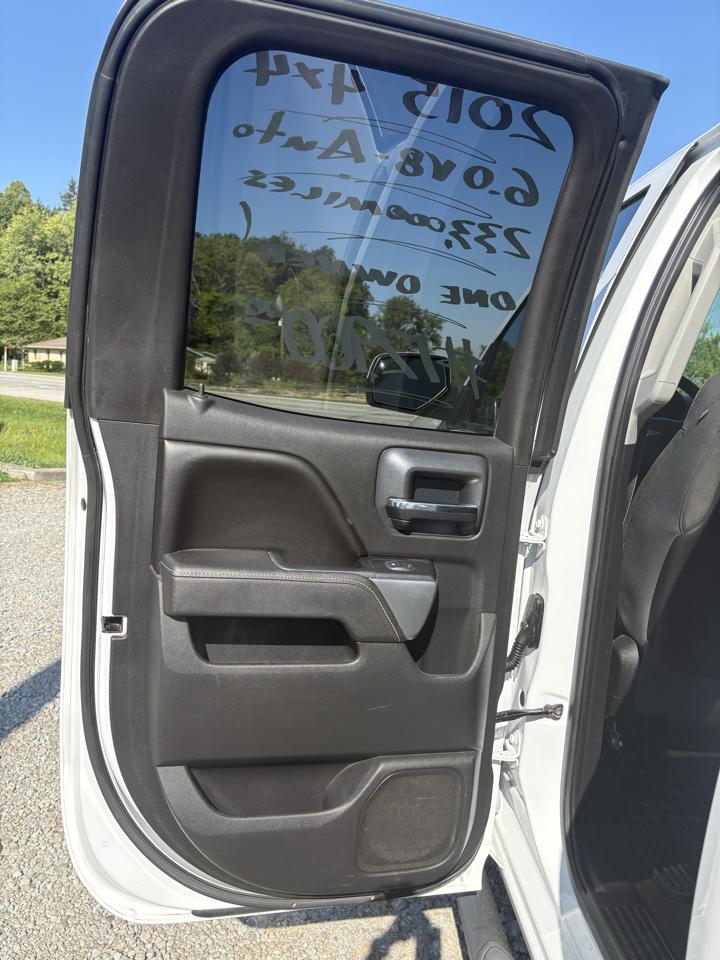 Chevrolet Silverado 2500HD Built After Aug 14 4WD Double Cab 158.1" LT 2015