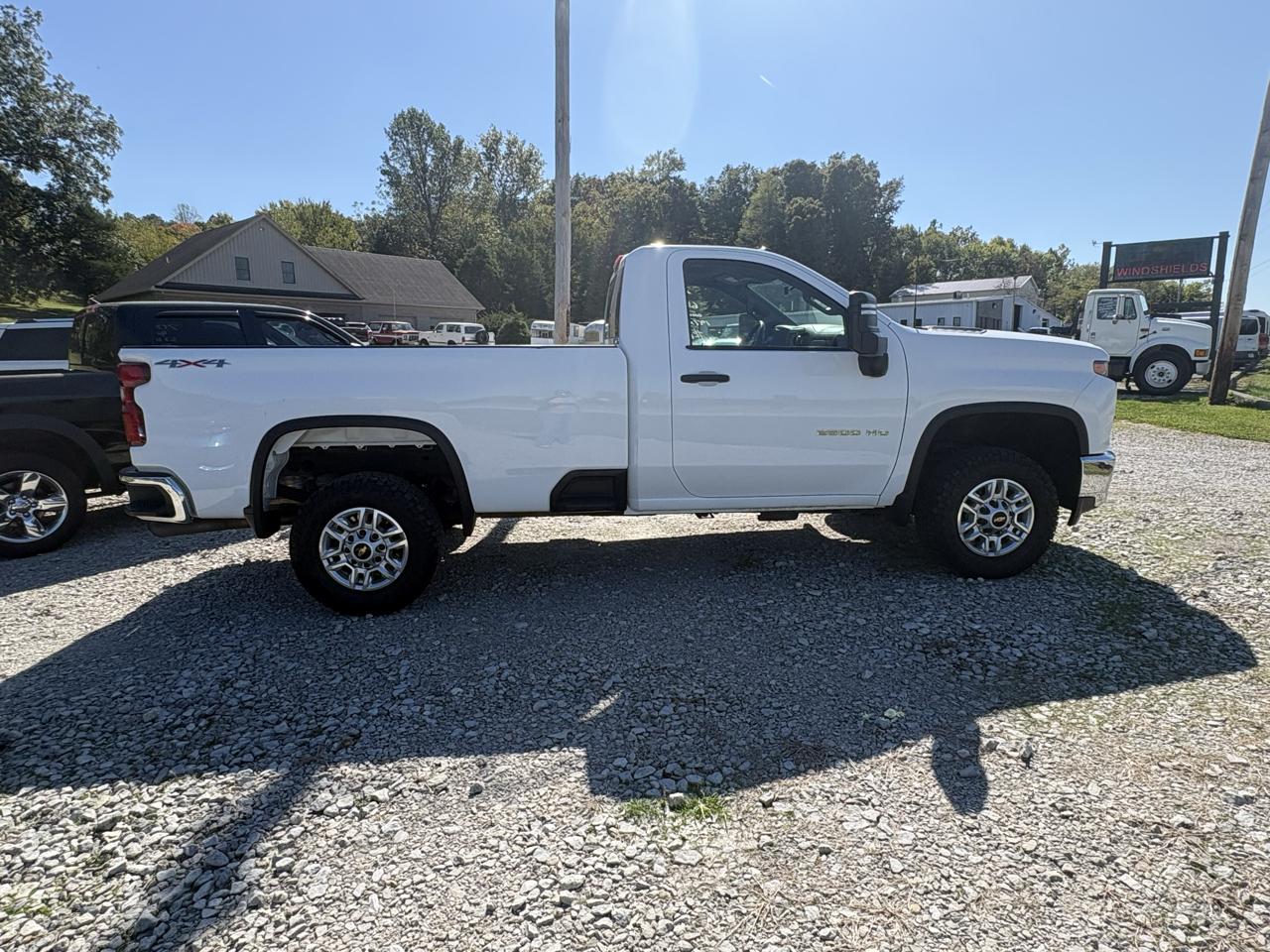 Chevrolet Silverado 2500HD 4WD Reg Cab 142" Work Truck 2021